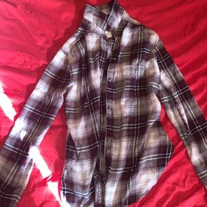 Purple women’s American eagle flannel